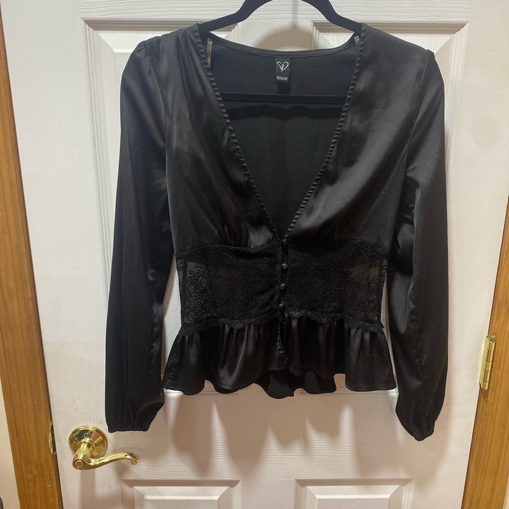 Women’s peplum top